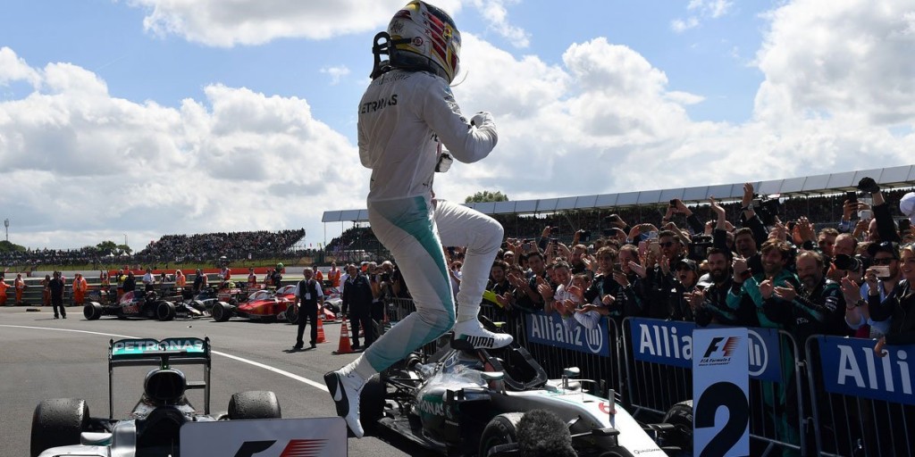 Hamilton_F!_Gp_Silverstone_Winner