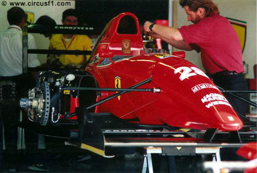Ferrari F92A - Box, Gp d'Italia F1 (Monza) - Foto: CircusF1.com