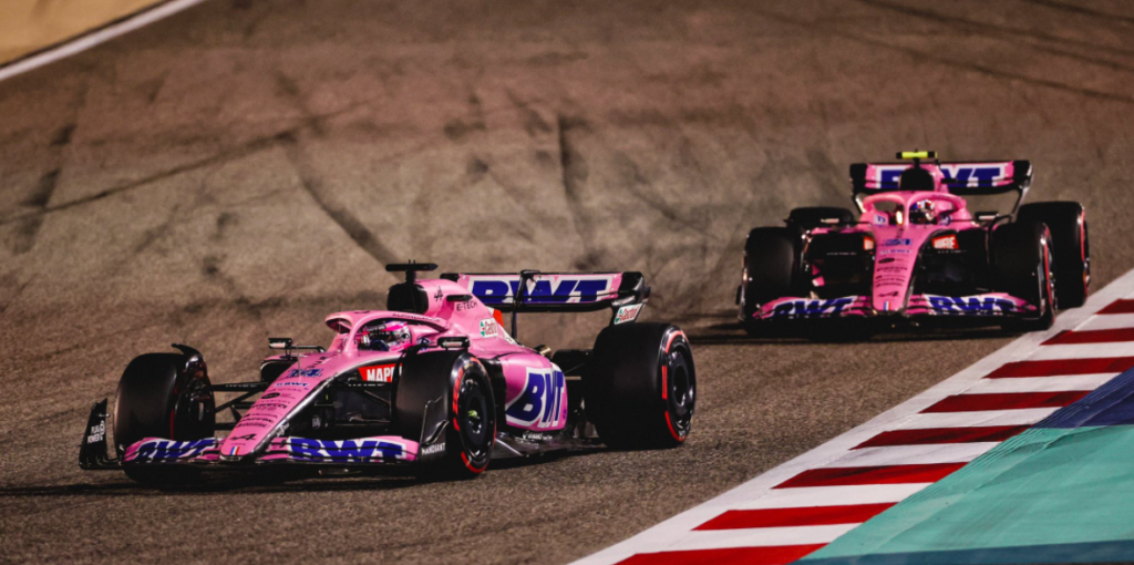 Alpine in Bahrain a punti con Alonso e Ocon