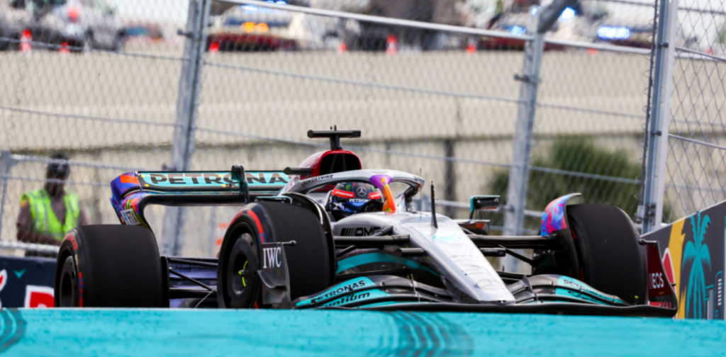 Russell, Mercedes